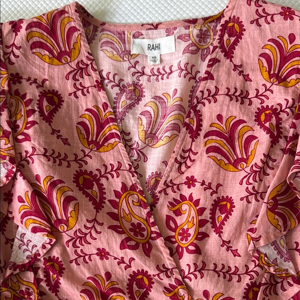 Pink and Red Ruffled Fitted Blouse - Picture 6 of 7